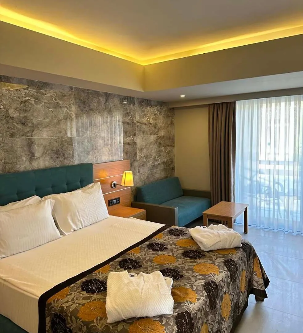 Ambrosia Hotel Beach & Spa Bitez 5*,